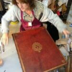 Atelier restauration livres anciens